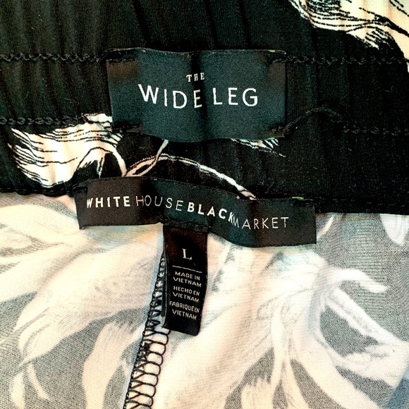 White House Black Market Floral Wide Leg Pants in
Midnight Bloom - Picture 8 of 8